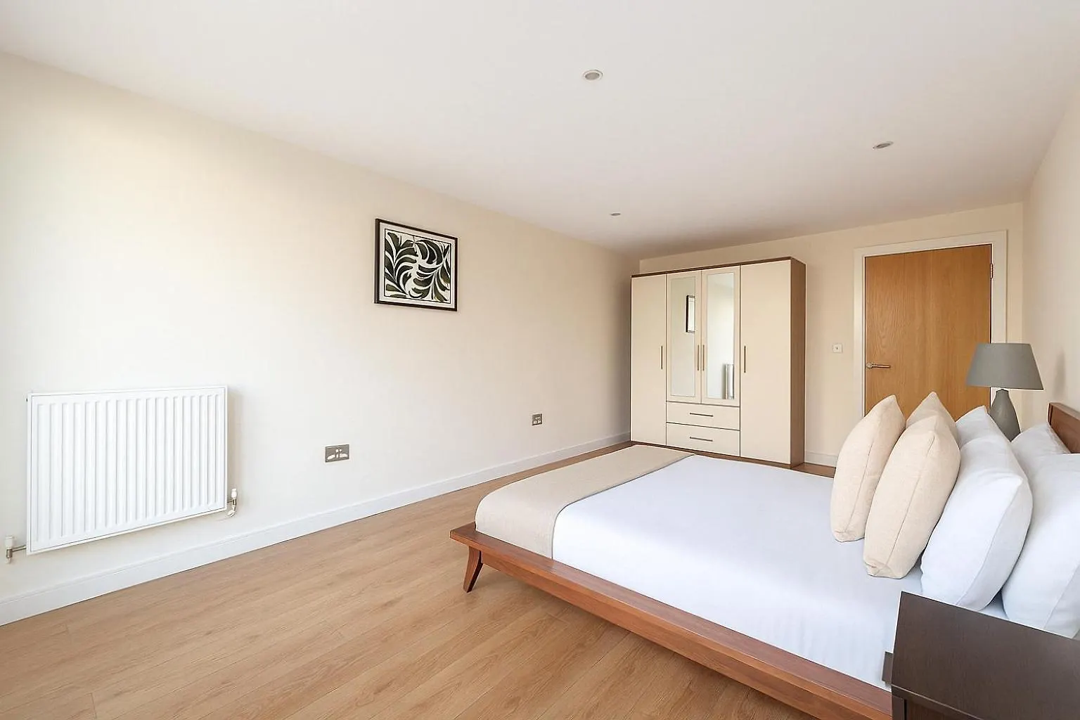 Stylish 1-Bed Flat In Greenwich - Steps From Dlr & City Views Londra Regno Unito